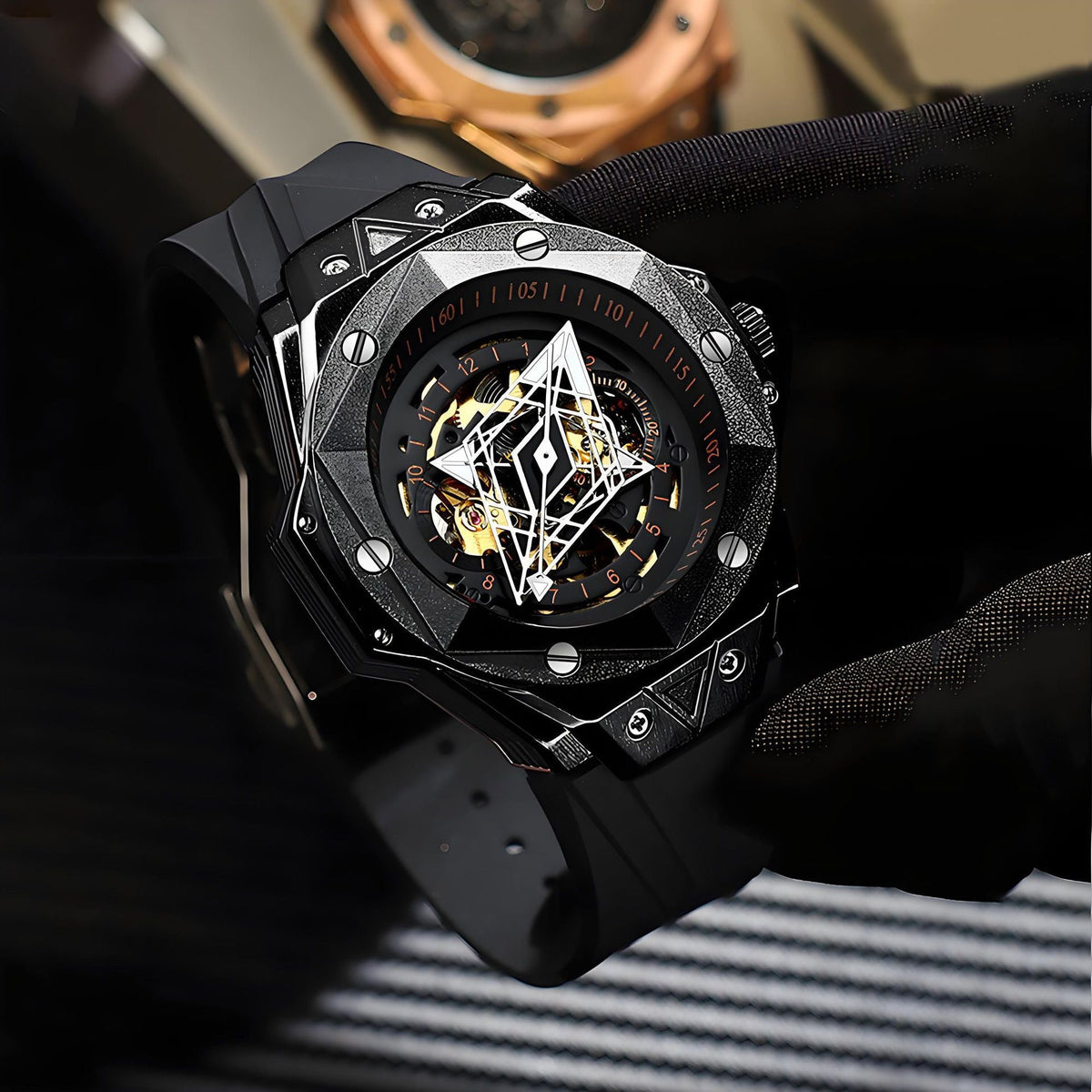 Personalized double-sided hollow mechanical watch for men with visible gears and classic wristwatch design
