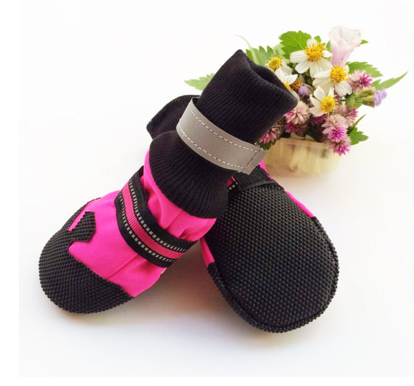 Waterproof dog boots for large and medium dogs, durable protective paw footwear