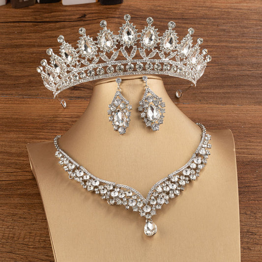 Bridal crown wedding alloy diamond crown, elegant fashion headdress with sparkling rhinestone details