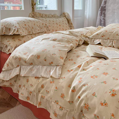 Broken Spring and Autumn Girl bedding sheet and quilt cover set of three in soft pastel design