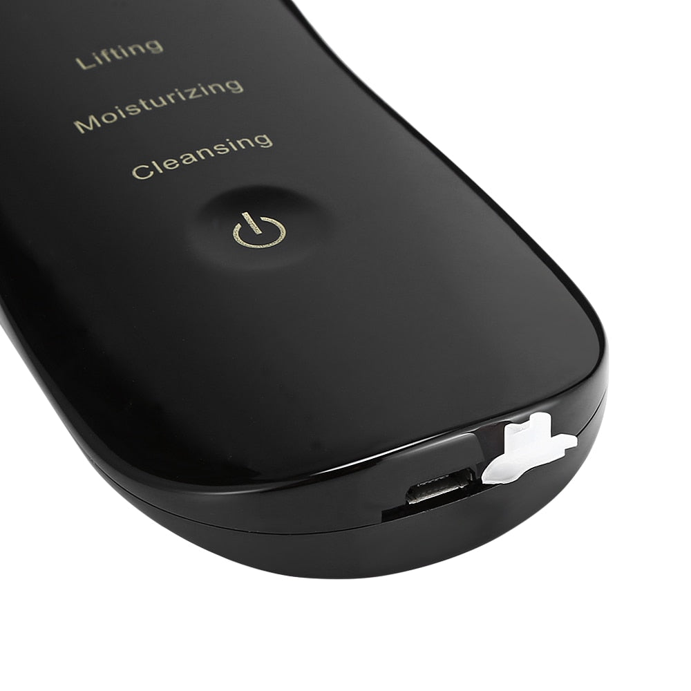 Blackhead suction pore vacuum device in black for electric liposuction skincare cleansing