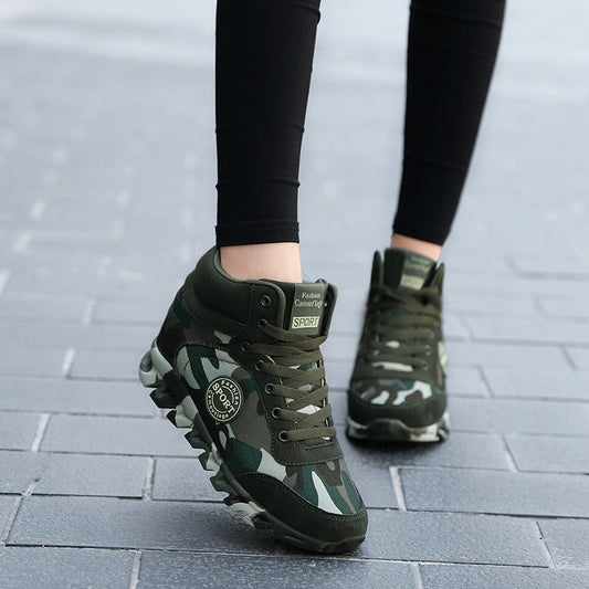Women's casual camouflage increased sneakers with chunky sole and lace-up design