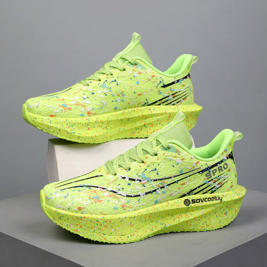 Marathon running carbon-plate noctilucent fashion sneakers with glow-in-the-dark detailing