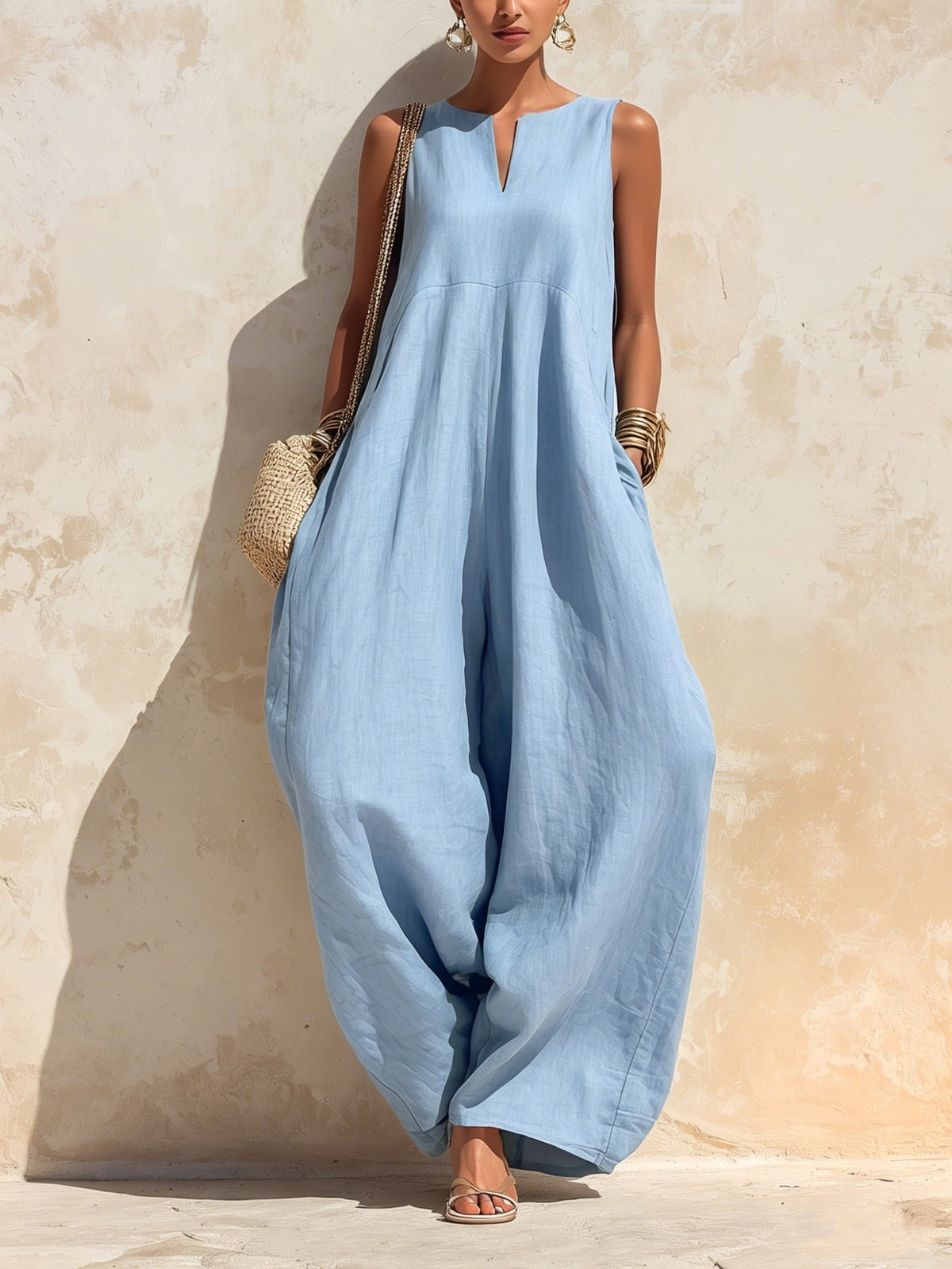Elegant and chic wide-leg jumpsuit for women in a stylish full-length design