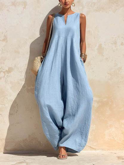 Elegant and chic wide-leg jumpsuit for women in a stylish full-length design