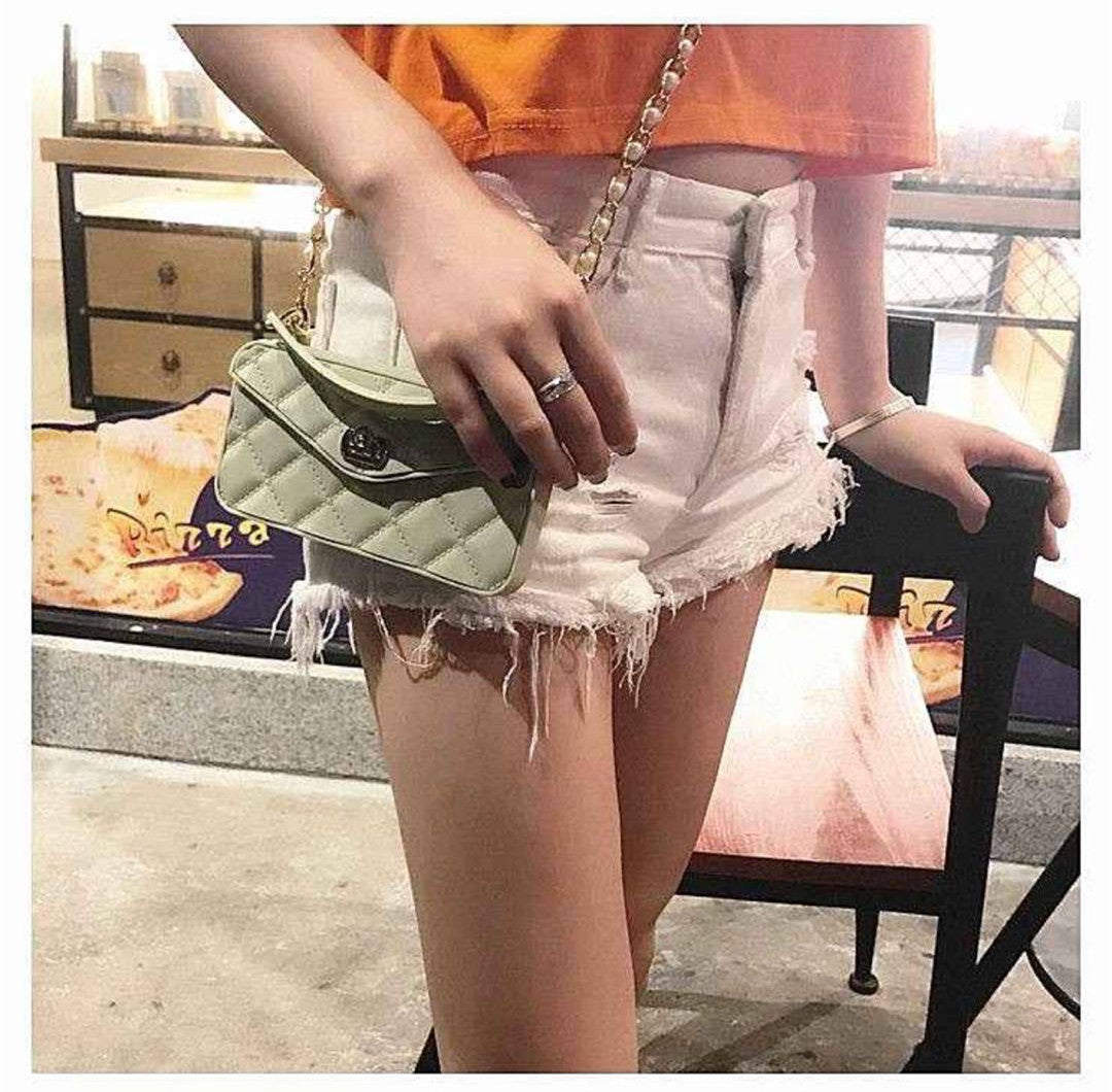 Luxury women's mobile phone case with inclined chain lanyard in a stylish protective design