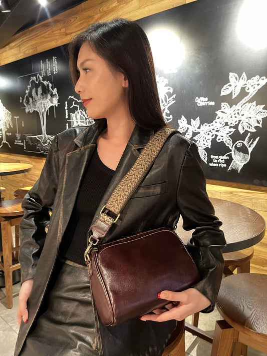 Women's genuine leather commuter shoulder bag, large-capacity cowhide crossbody messenger bag in pillow style