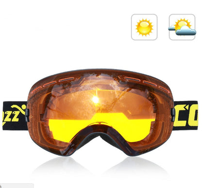 Spherical double-layer anti-fog glasses with clear protective lenses and a sleek, rounded frame