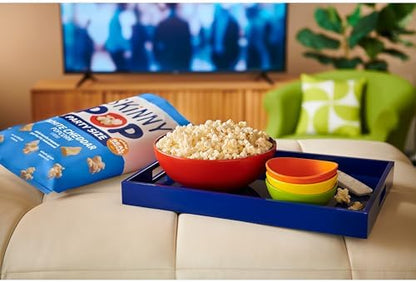 BACKUPMYFILESNOW® SkinnyPop White Cheddar gluten-free popcorn in an 8 oz bag, whole grain snack with cheesy flavor.