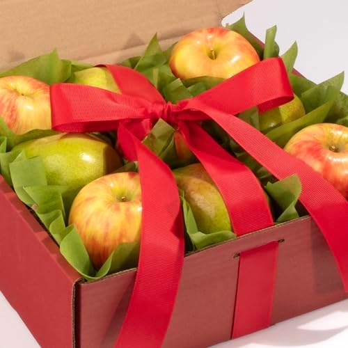 Organic fruit gift basket with fresh Honeycrisp apples and green D’Anjou pears, hand-packed and tied with ribbon.