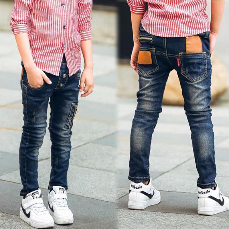 Boys stretch denim pants in blue with a comfortable flexible fit
