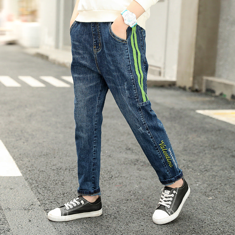 CUHK kids' fashion straight casual pants in a simple, comfortable design
