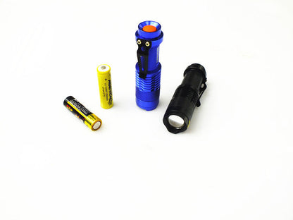 395nm 365nm UV flashlight detection light in black handheld design