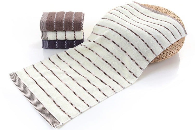 Cotton embroidered towel with decorative stitched detailingҵәа