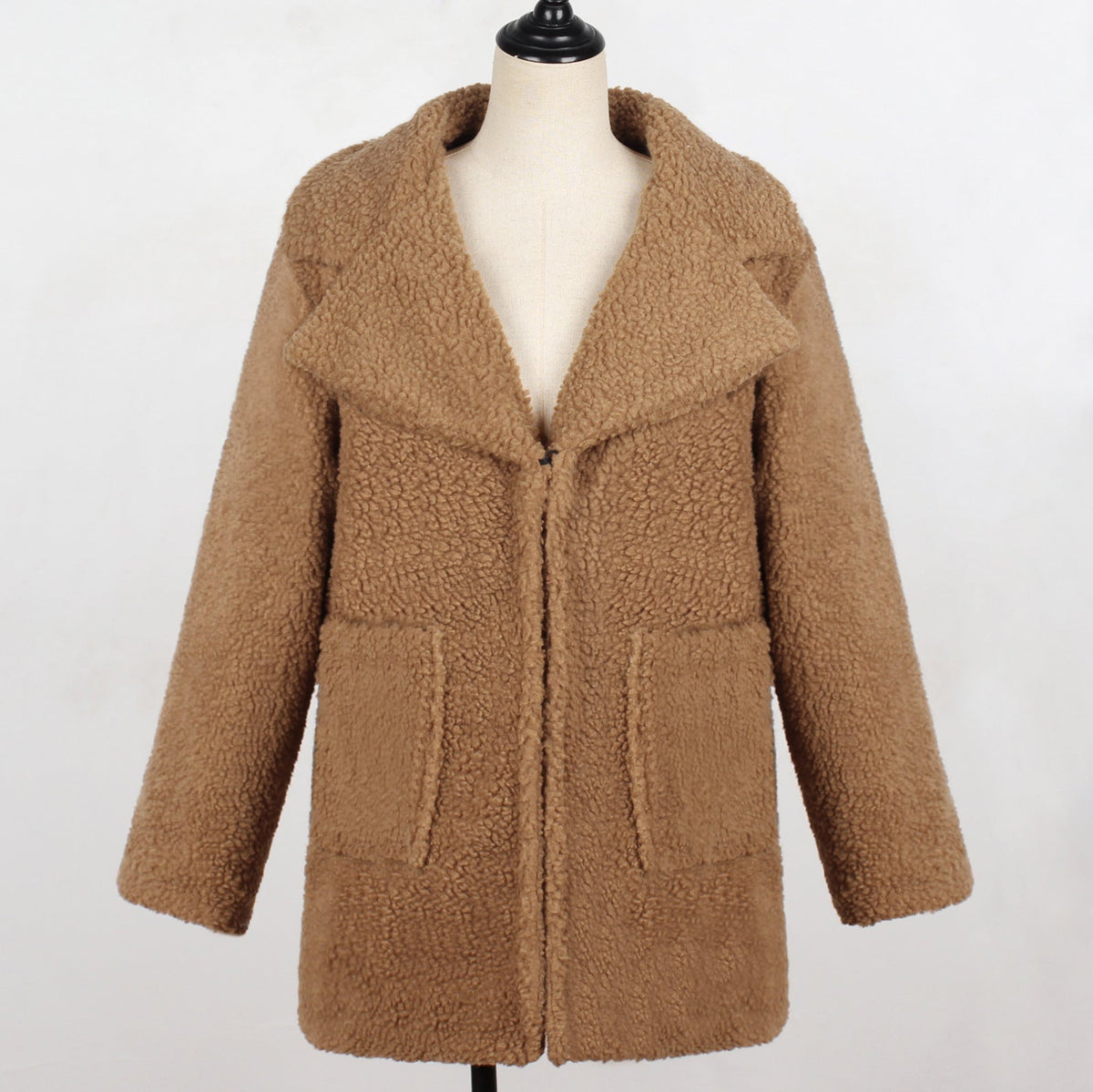 Women's long faux fur coat with suit collar in a casual style