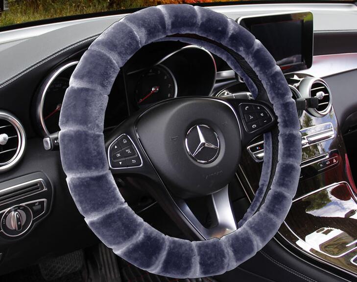 Loop velvet winter-length three-dimensional plush warm grip in black, My Store product close-up