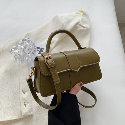 Chic Designer Women's Shoulder Bag - Summer 2023 Style
