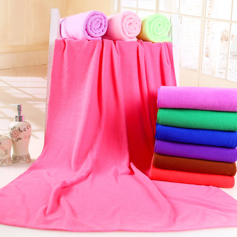 Microfiber bath and beach towel in a soft, absorbent design.