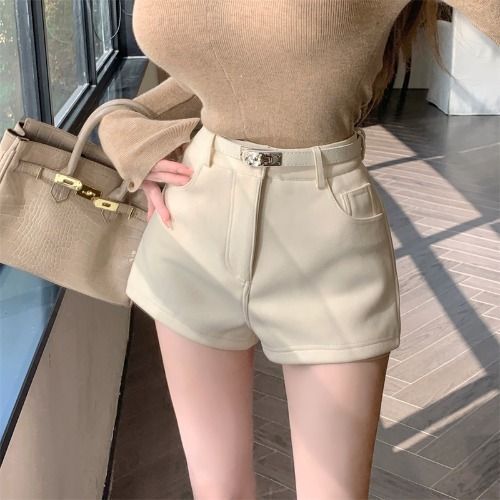 Women's casual thickened straight-leg shorts in a simple, comfortable design