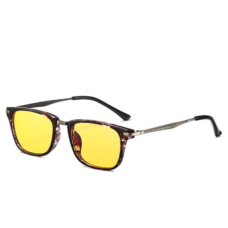 Full-frame anti-radiation blue light myopia glasses with clear lenses and classic frame design