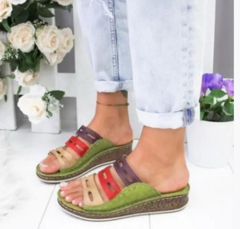 Fashion Casual Set of Women's Sandals and Slippers