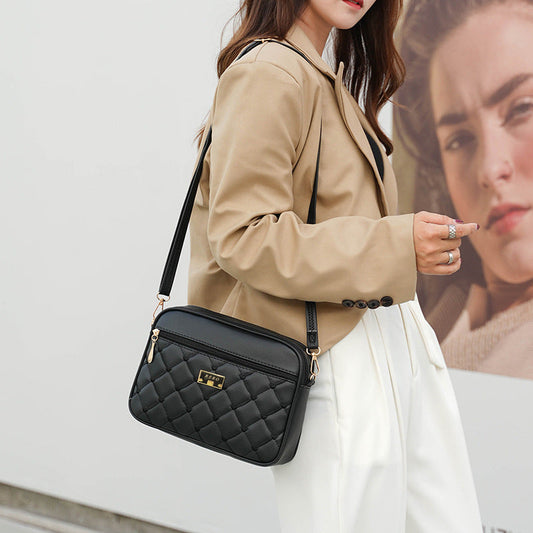 Women's wide-strap shoulder crossbody bag in a practical, stylish design