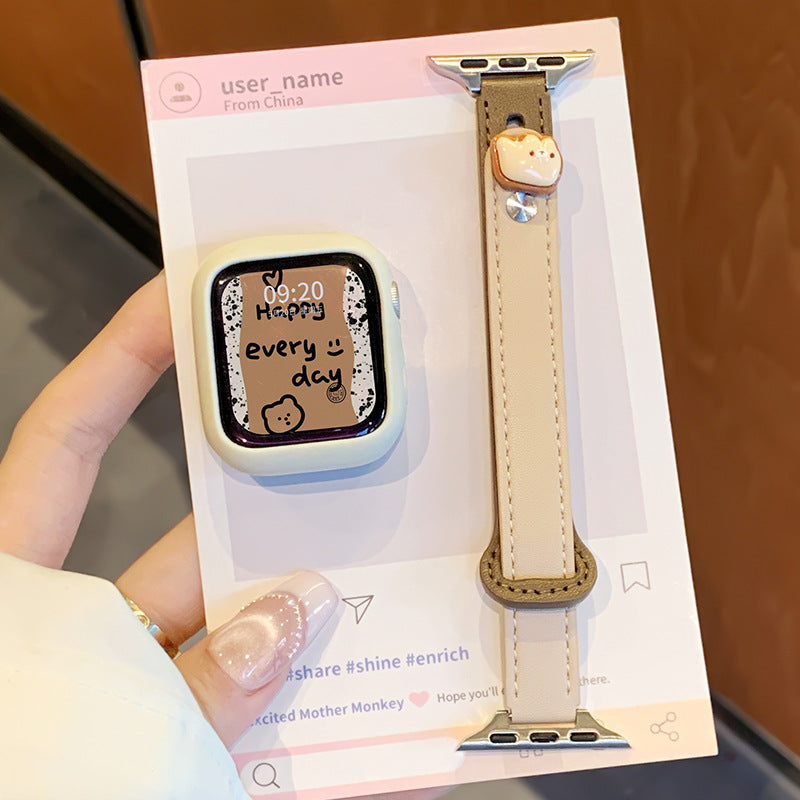 Autumnwinter S10 double-pin leather-style watch strap in close-up