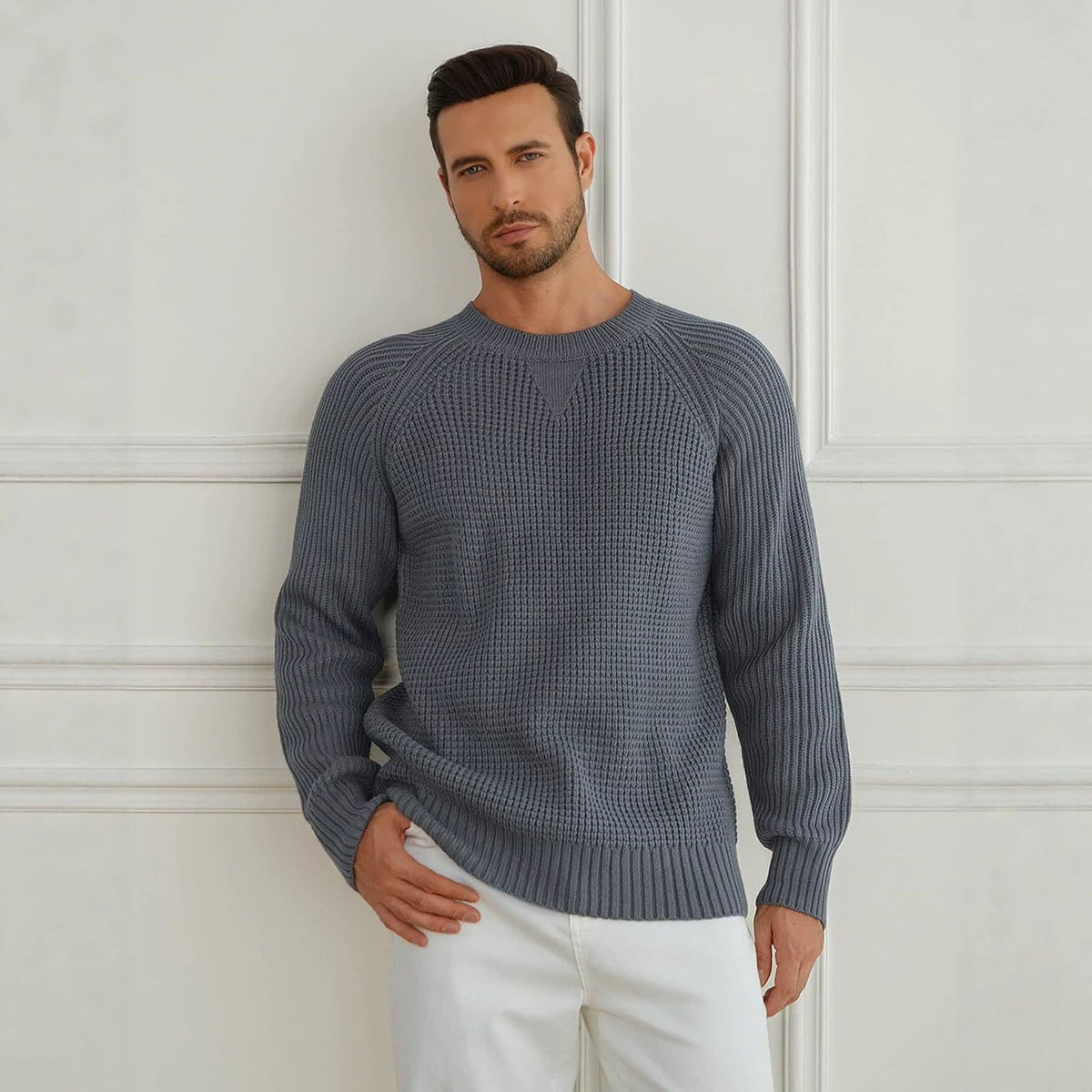 Long-sleeve pullover with round neckline in a versatile, trendy design by My Store