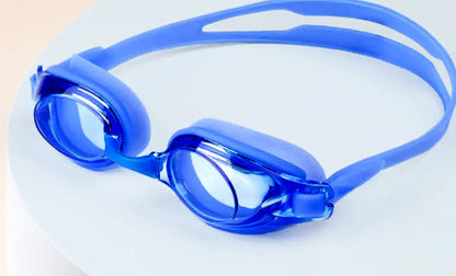 HD waterproof non-fogging myopia swimming goggles, close-up view of clear lens and adjustable strap