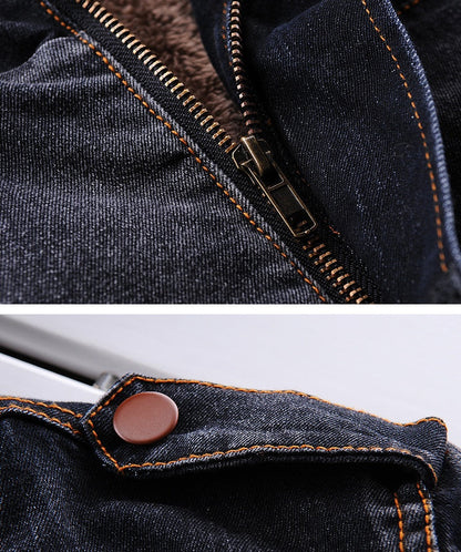 Warm denim jacket in blue with button front and long sleeves