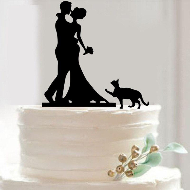 Acrylic wedding cake topper with romantic couple and cute cat designWinvalid