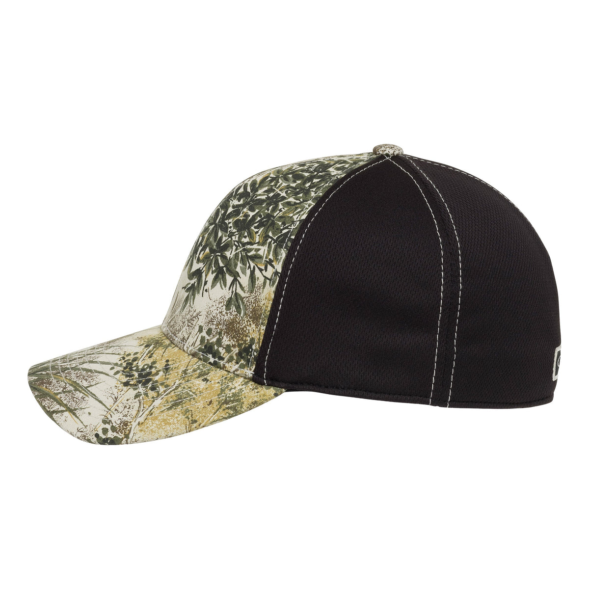 Black GameGuard Fitted Cap in caviar color with curved brim and adjustable fit, featuring the GameGuard logo on front.