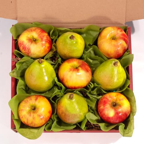 Organic fruit gift basket featuring fresh Honeycrisp apples and green D’Anjou pears, hand-packed and tied with a ribbon.