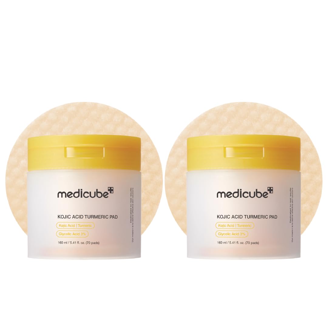 Medicube Zero Pore Pad 2.0 exfoliation toner pads for pore care and skin cleansing, displayed with the product packaging.