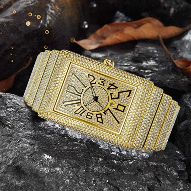 Men's Super Starry Square diamond-embedded watch with a sparkling square dial and elegant bracelet.