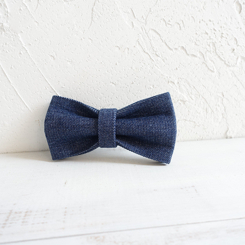 Gentleman pet bow tie for dogs and cats, adjustable fabric collar accessory in classic style