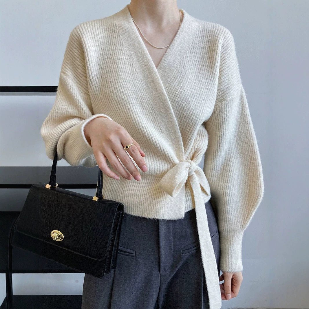 French-style vintage collar lace-up loose-fitting knit cardigan outerwear, front view