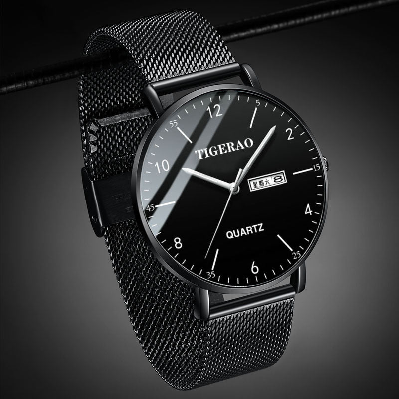 Water-resistant luminous fully automatic movement watch with a classic analog dial and adjustable wristband