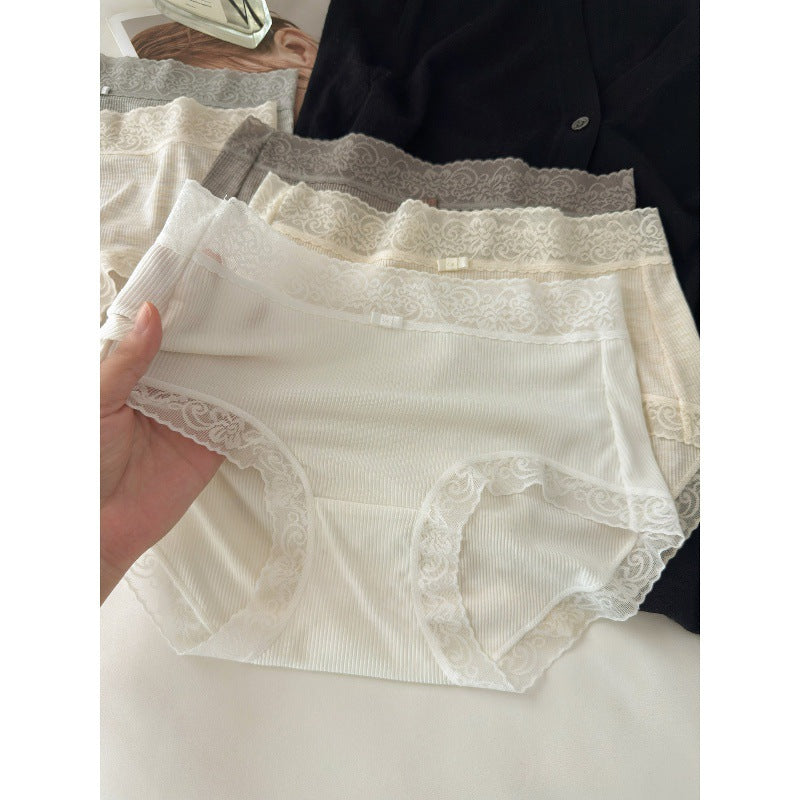 Women's sexy lace shorts in a fashionable design, featuring delicate lace detailing and a comfortable fit