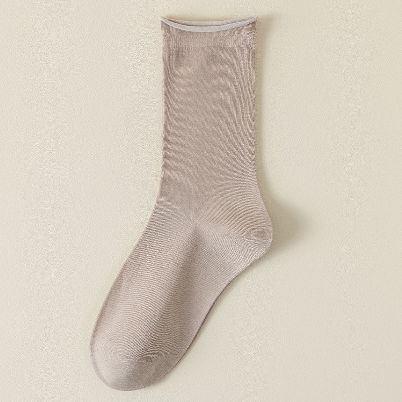 Women’s silk mid-calf socks in a lightweight spring-summer style
