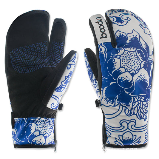 Ski gloves outdoor three-finger warm gloves in a practical winter design
