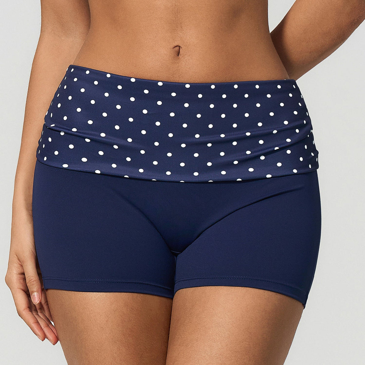 2026 summer color-blocking fitness shorts with high elasticity, style 4, front view