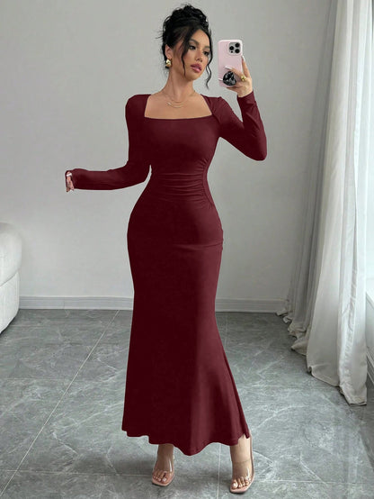 European and American ladies’ elegant tight elastic long-sleeved fishtail dress in black