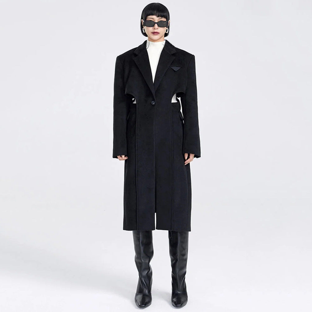 Fake two-piece hollow-out long wool coat in a layered design, front view