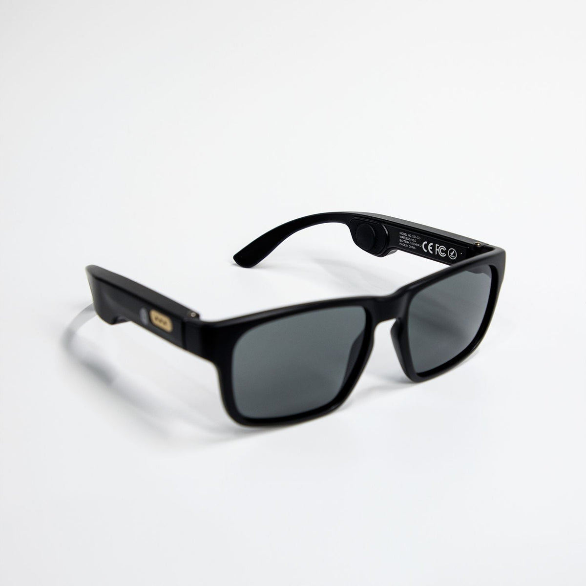 Smart Bluetooth sunglasses with built-in outdoor stereo loudspeaker, multifunctional design shown in black frame