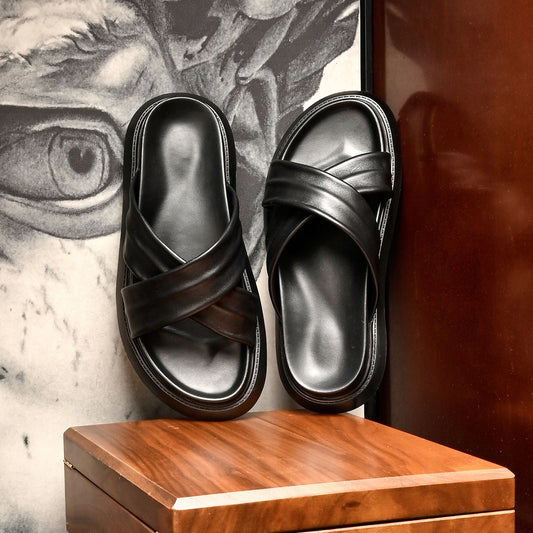 Men's stylish casual cross-strap beach sandals with soft footbed, shown from the side unerquicklich