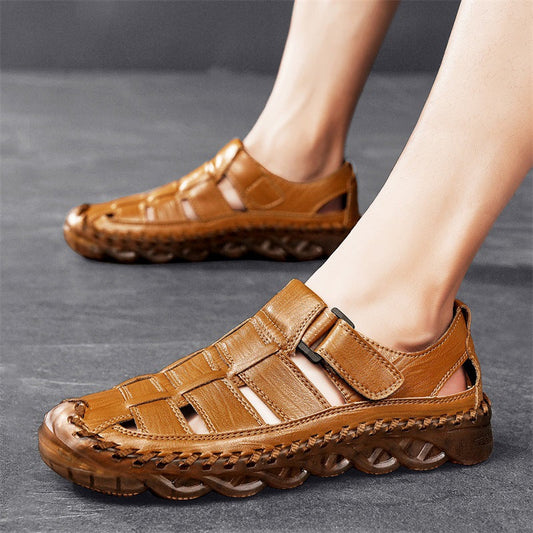 Men’s outdoor casual leather closed-toe beach sandals with breathable, wear-resistant design