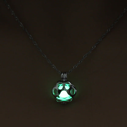 Animal night light necklace in a cute glow-in-the-dark design