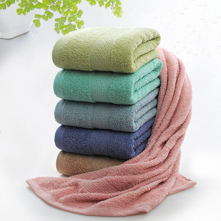 Thickened bath towel beach towel with soft textured fabric and full-size design