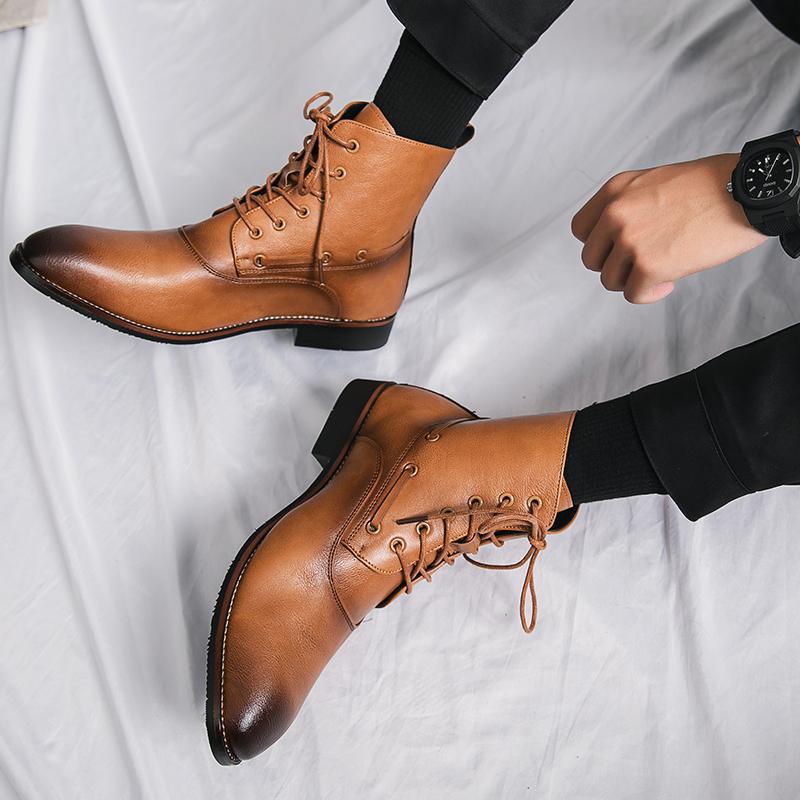 Men's British-style height-increasing pointed-toe leather boots in black with a polished finish